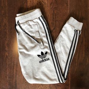 Adidas sweat pants fleece grey with black stripes
